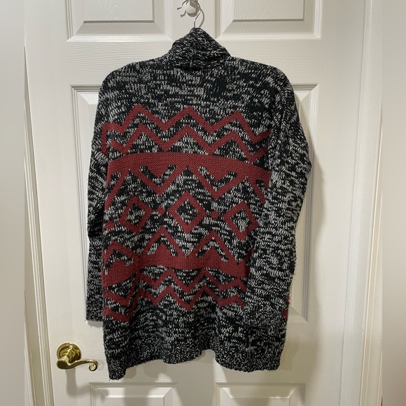 Forever 21 Aztec Open Front Cardigan - Picture 2 of 4